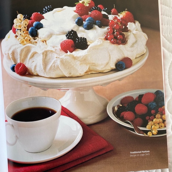 The Oprah Magazine Cookbook - Picture 5 of 11